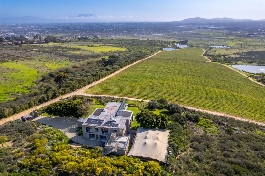 3 Bedroom Property for Sale in Stellenbosch Farms Western Cape